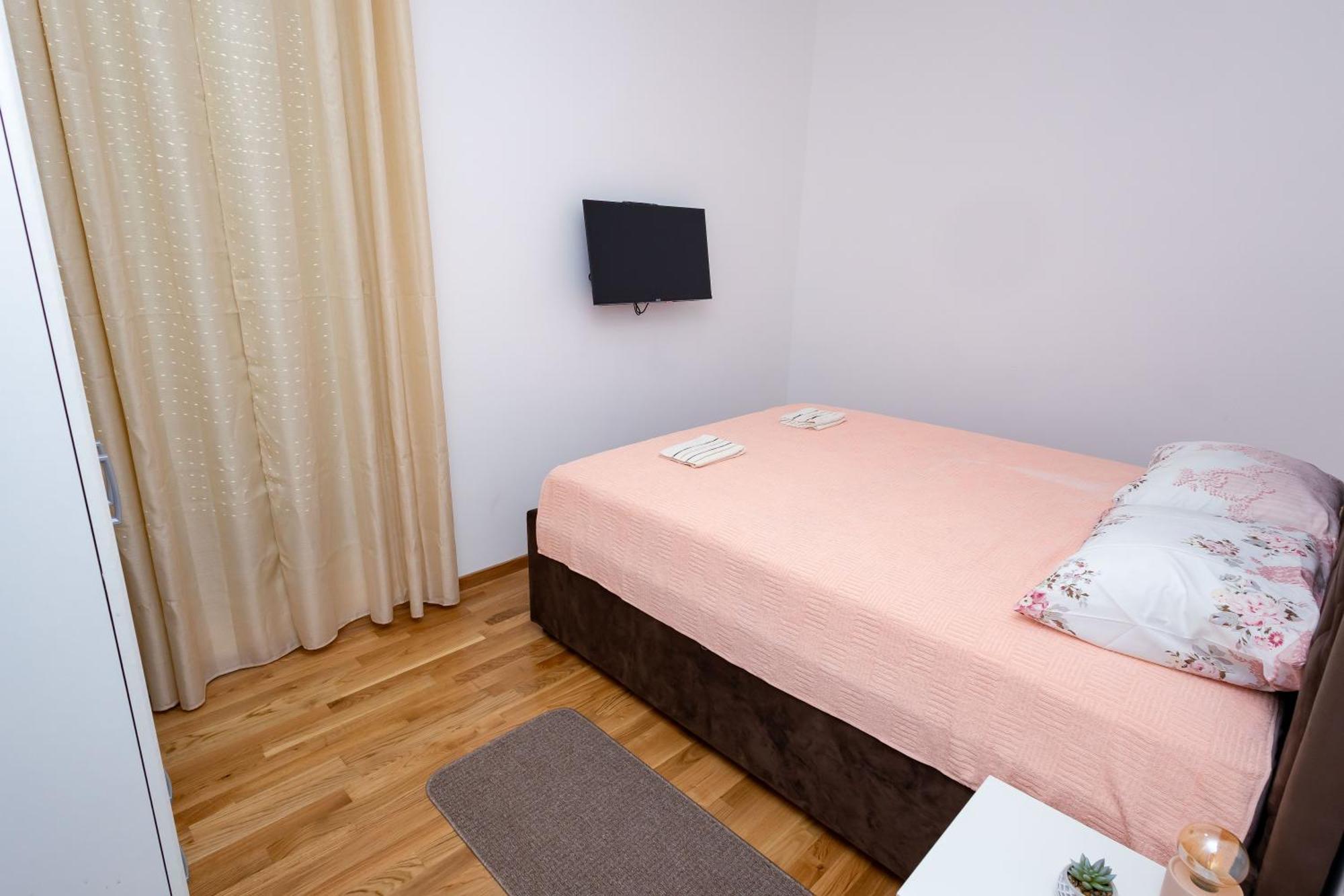 Elegant Escape Podgorica Lägenhet Exteriör bild